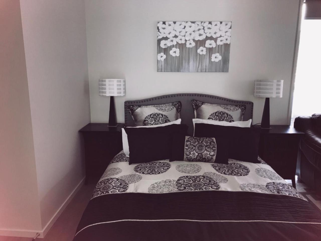 Modern Self Contained Apartment In Riverhead エクステリア 写真